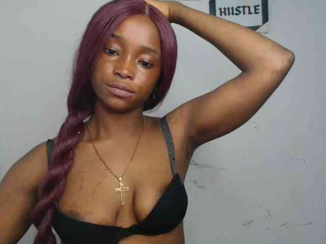 Naughty-choco webcam