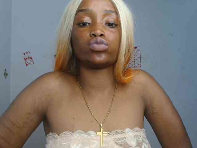 Naughty-choco webcam