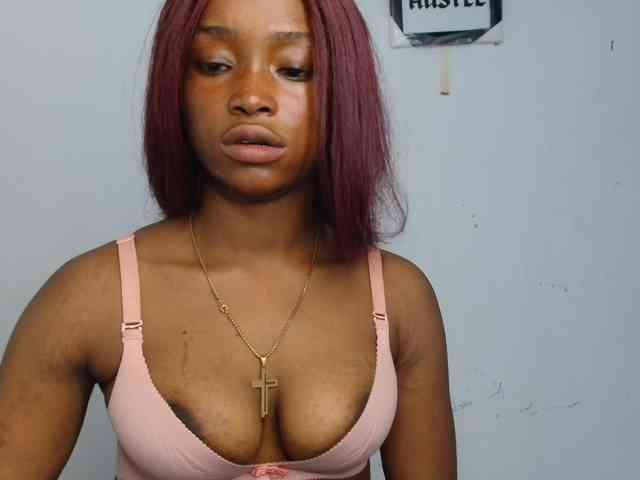 Naughty-choco webcam