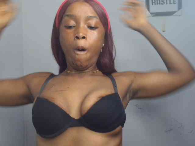 Naughty-choco webcam