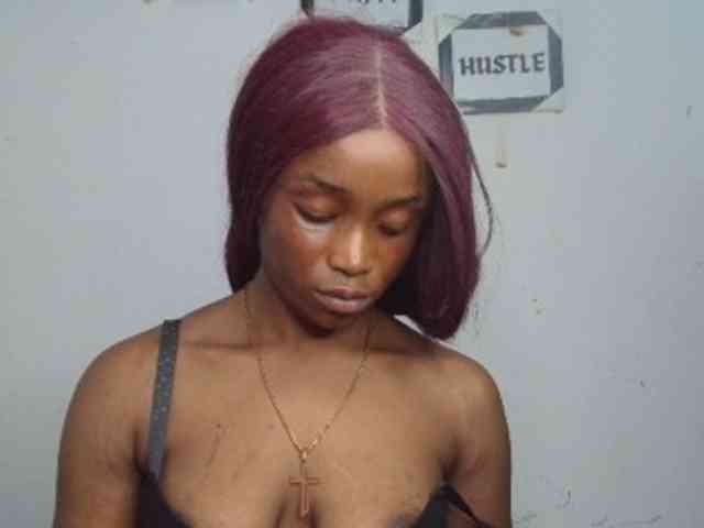 Naughty-choco webcam