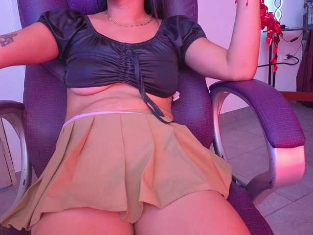 sscarleet live cam on BongaCams