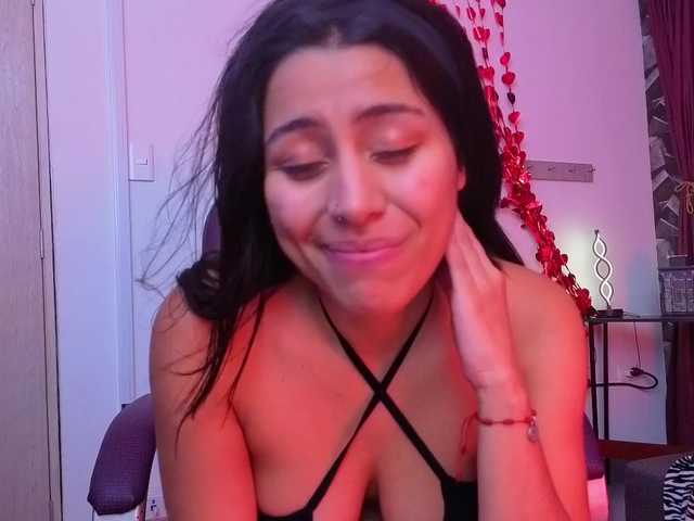 sscarleet live cam on BongaCams