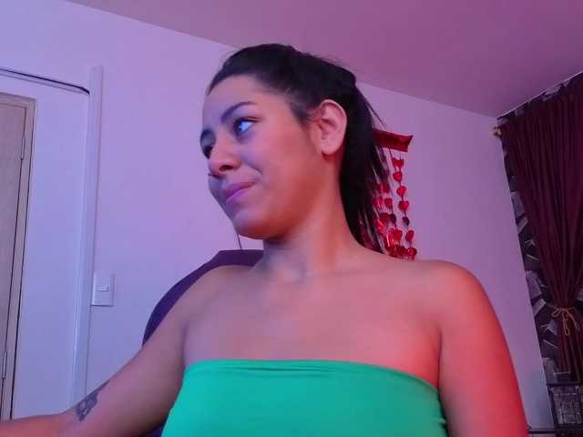 sscarleet webcam bongacams model stream image