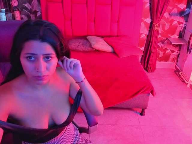 sscarleet live webcam show