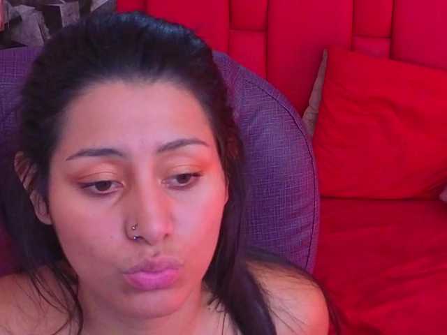 sscarleet live webcam show