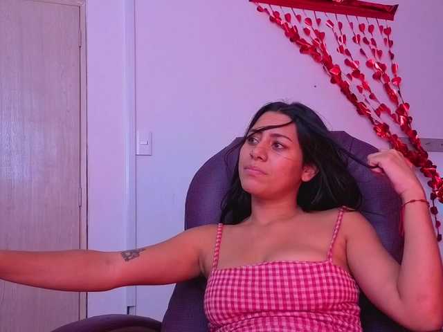 sscarleet live cam on BongaCams