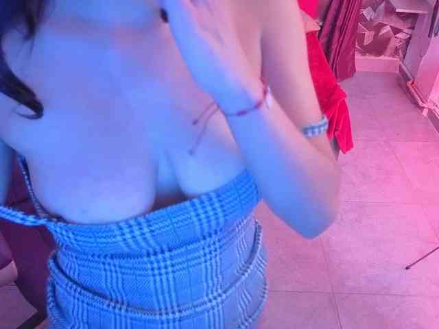 sscarleet Live Webcam on BongaCams