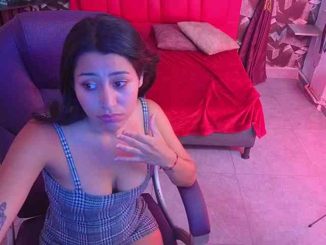 sscarleet Live Webcam on BongaCams