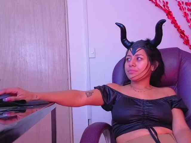 sscarleet webcam