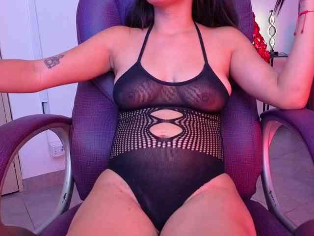 sscarleet webcam