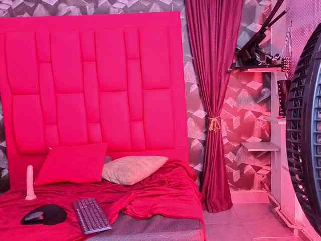 sscarleet webcam