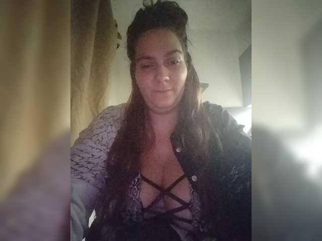 ThickPrincessKlara live webcam show