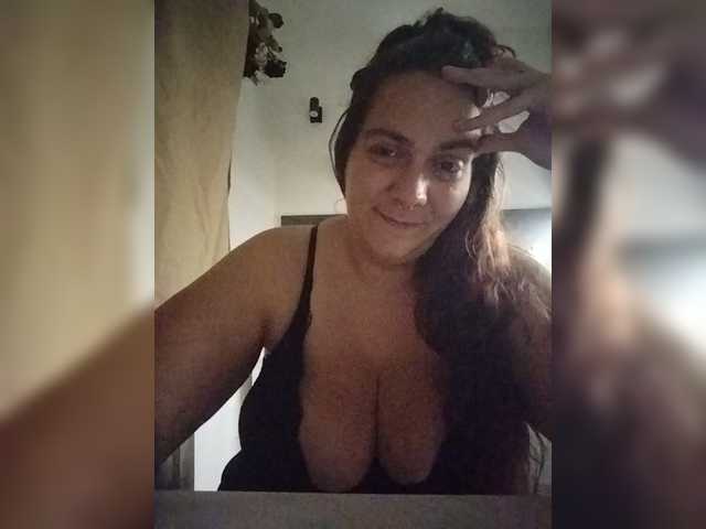 ThickPrincessKlara live webcam show