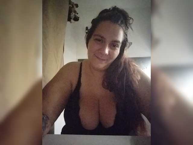 ThickPrincessKlara live webcam show
