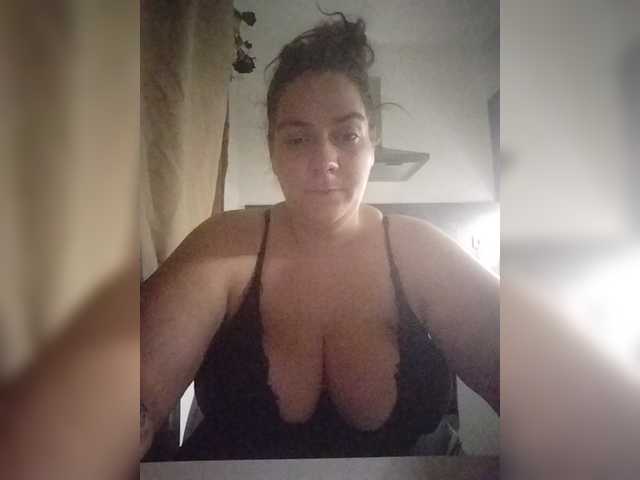 ThickPrincessKlara live cam on BongaCams