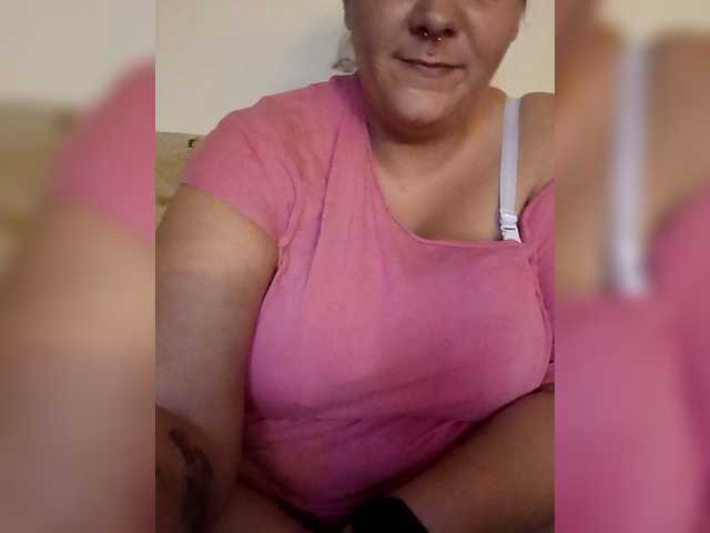 ThickPrincessKlara live cam on BongaCams