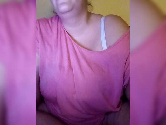 ThickPrincessKlara live cam on BongaCams