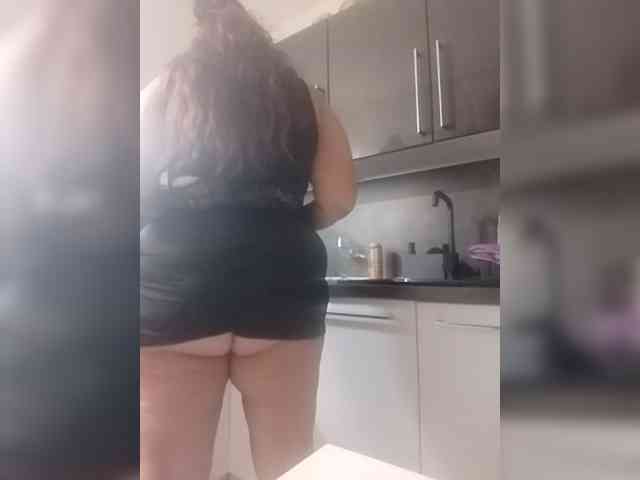 ThickPrincessKlara webcam