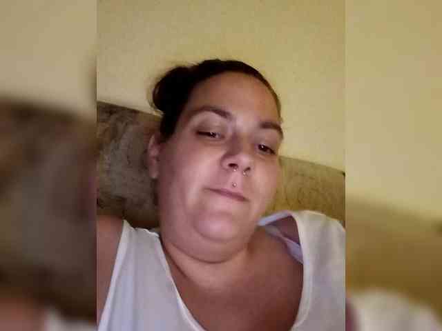 ThickPrincessKlara webcam