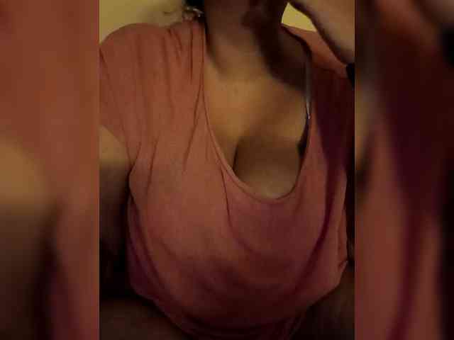 ThickPrincessKlara webcam