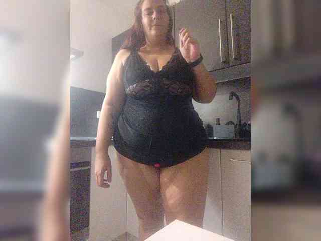 ThickPrincessKlara webcam