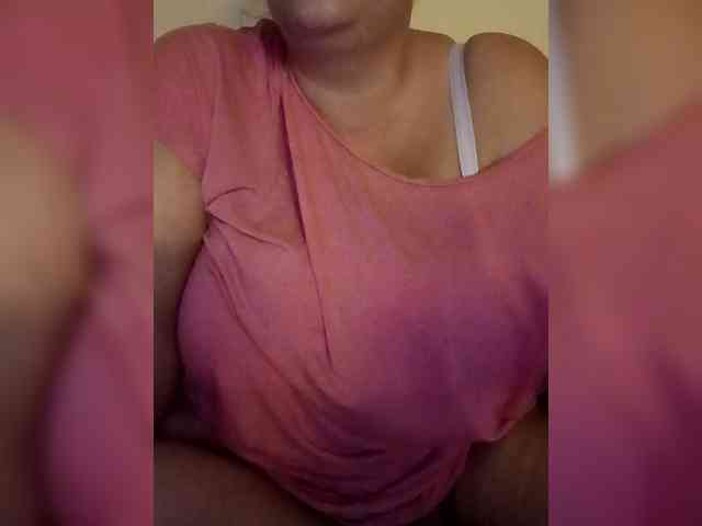 ThickPrincessKlara webcam