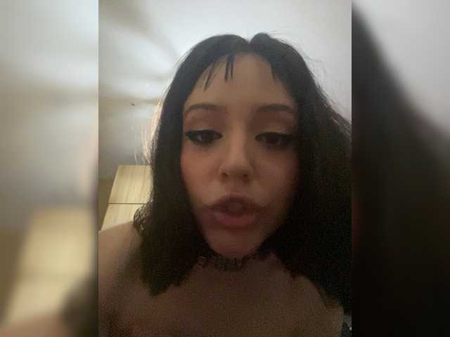 nyadere live cam on BongaCams