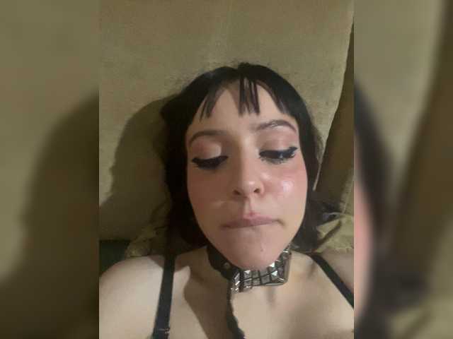 nyadere live cam on BongaCams