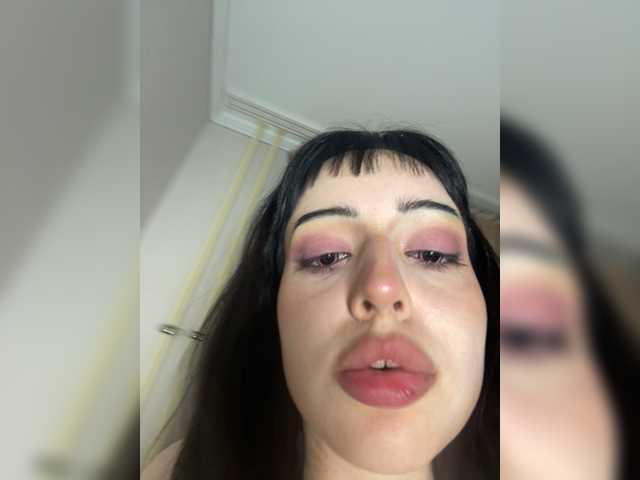 nyadere live cam on BongaCams