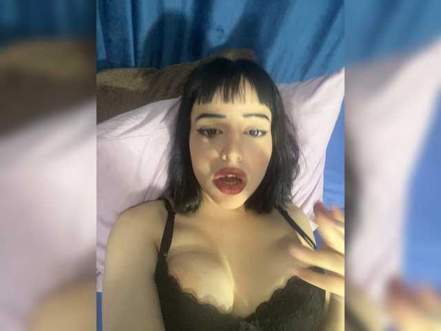 nyadere live cam on BongaCams