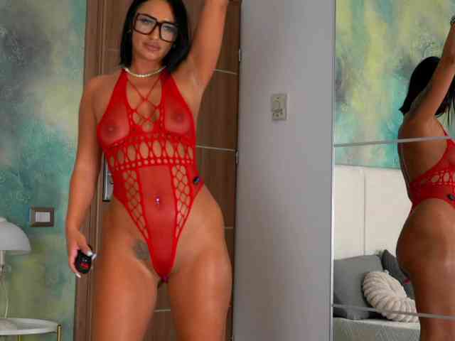 LunaLysandra webcam