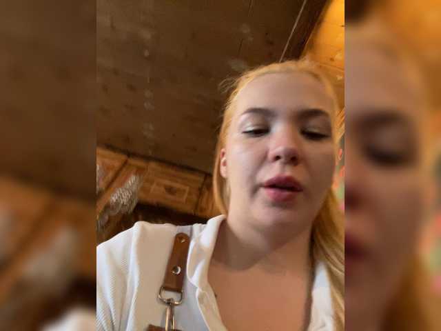 MiaDiva live cam on BongaCams