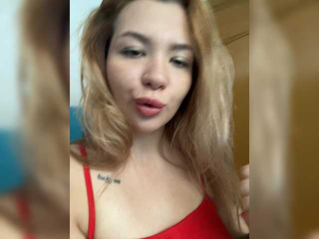 MiaDiva live cam on BongaCams