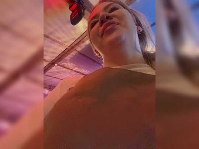 MiaDiva live cam on BongaCams