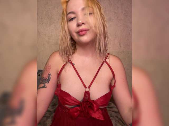 MiaDiva live cam on BongaCams