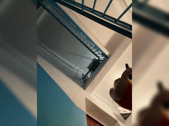 MiaDiva live cam on BongaCams