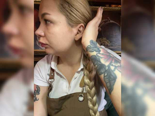 в попе у MiaDiva