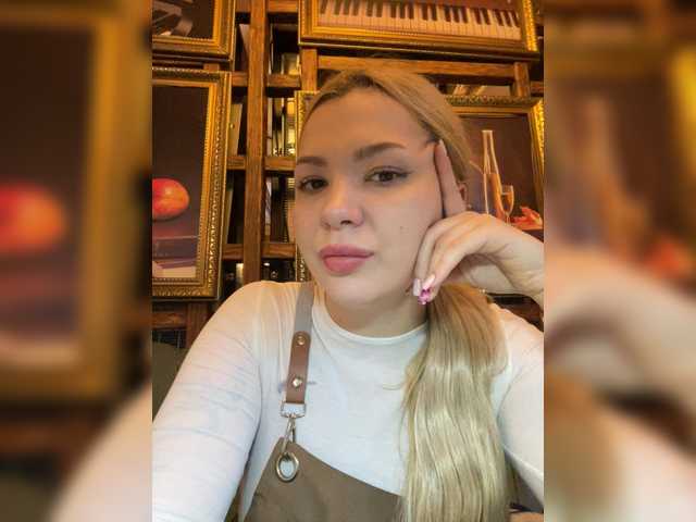 MiaDiva live cam on BongaCams