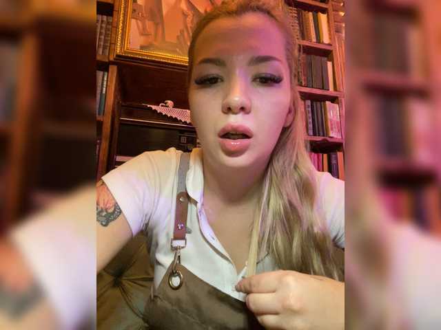 MiaDiva live cam on BongaCams