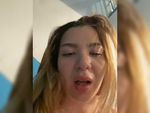 Live трансляция MiaDiva - slutnetki.online