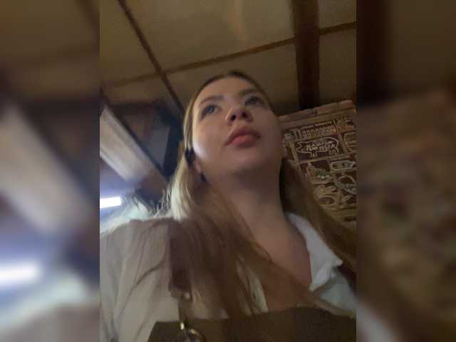 MiaDiva live cam on BongaCams