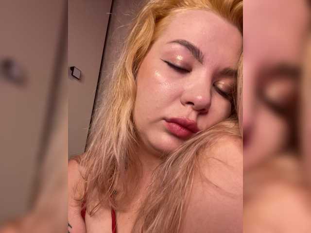 MiaDiva live cam on BongaCams