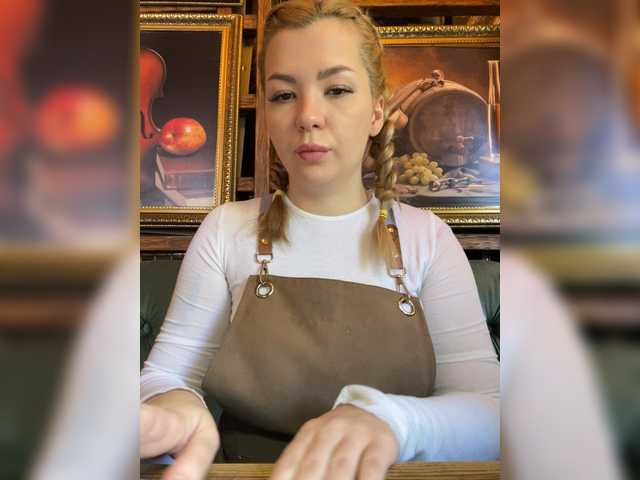 MiaDiva live cam on BongaCams