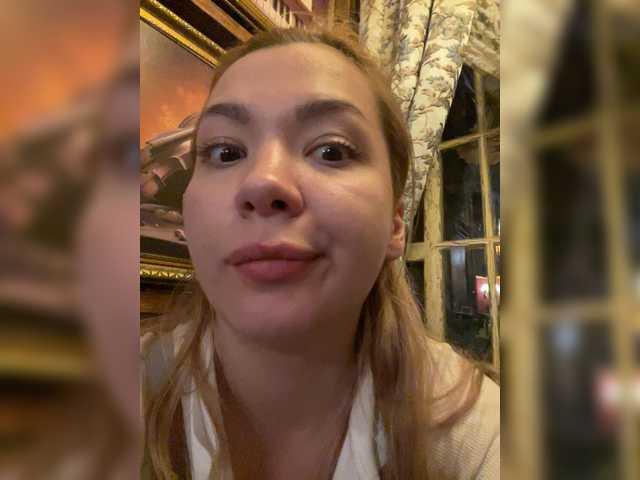 MiaDiva live cam on BongaCams
