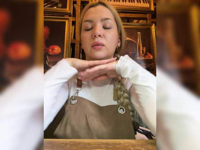 Live трансляция MiaDiva - slutnetki.online