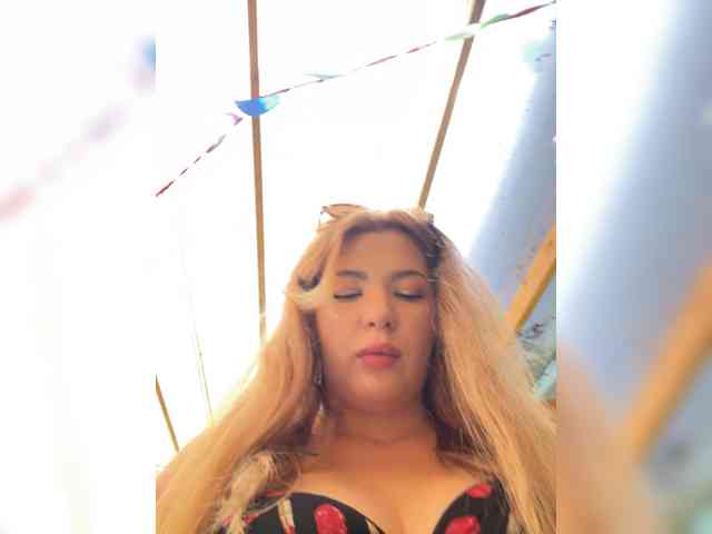 MiaDiva webcam