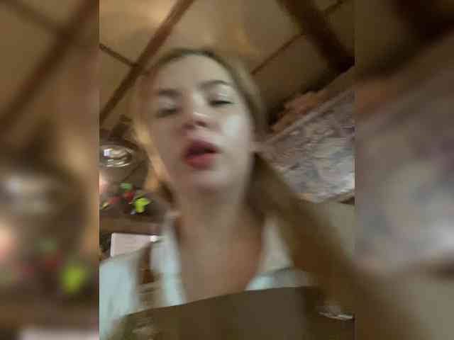 MiaDiva webcam