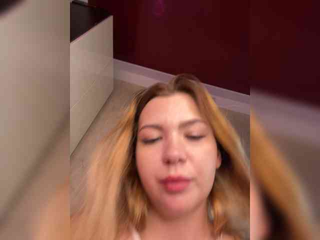 MiaDiva webcam