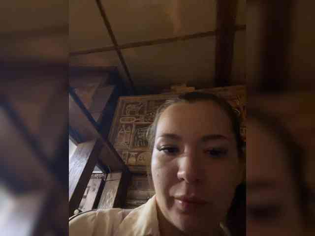 MiaDiva webcam